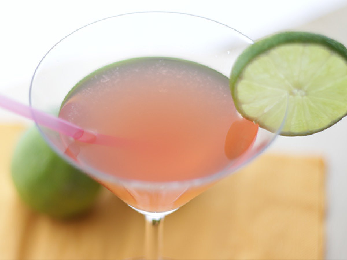 Cosmopolitan, la ricetta per preparare a casa il cocktail di Sex and the City
