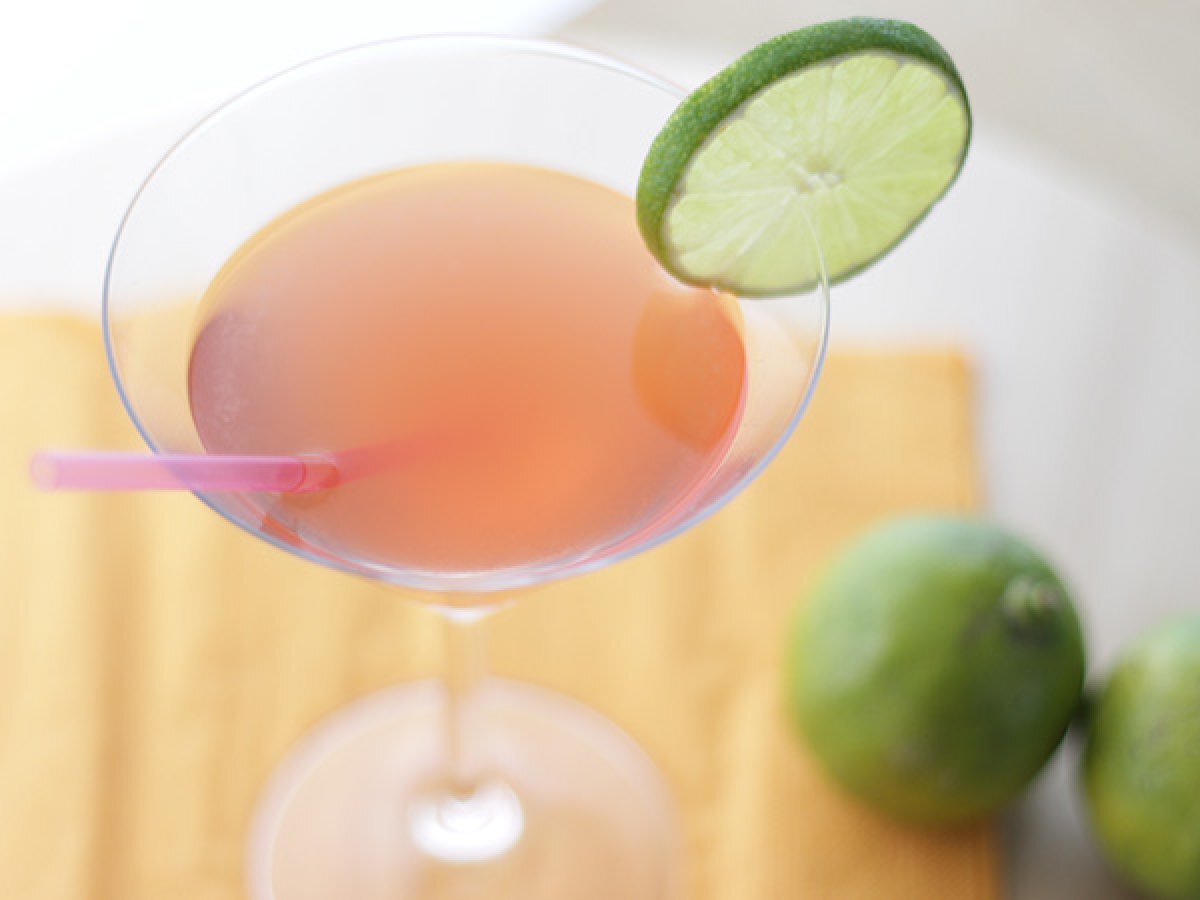 Cosmopolitan, la ricetta per preparare a casa il cocktail di Sex and the City - foto 2