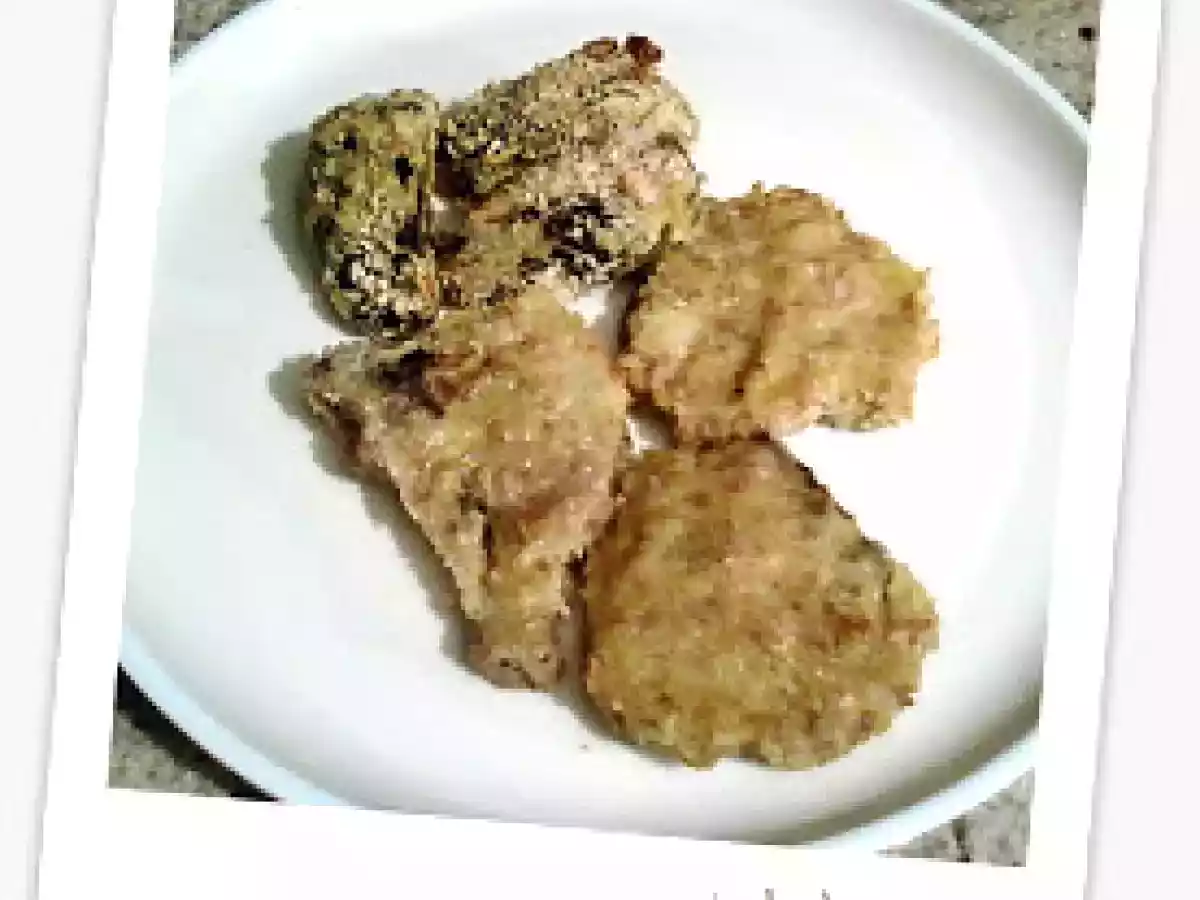 Costolette d'agnello impanate con carciofi