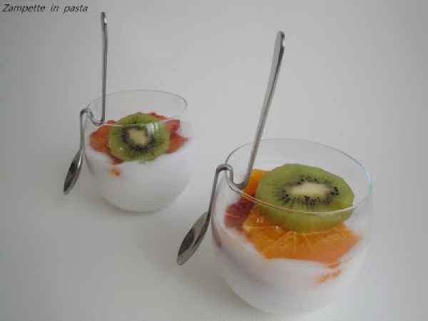 CREMA AL LIMONE CON MACEDONIA DI ARANCE E KIWI