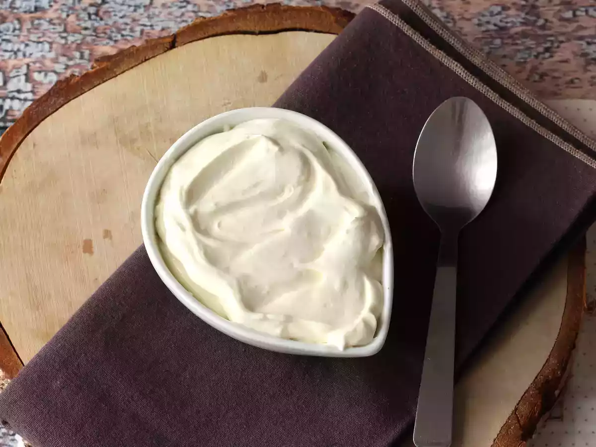 Crema al mascarpone, la farcitura perfetta per dolci e torte
