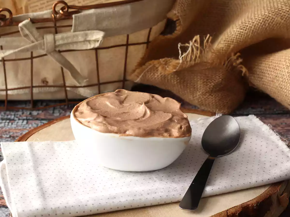 Crema alla Nutella, perfetta per guarnire dolci e torte! - foto 4