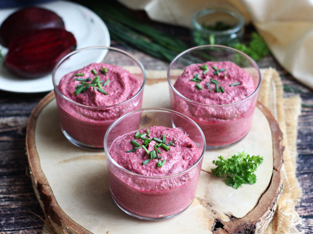 Crema alle barbabietole, l'antipasto monoporzione fresco e leggero - foto 3