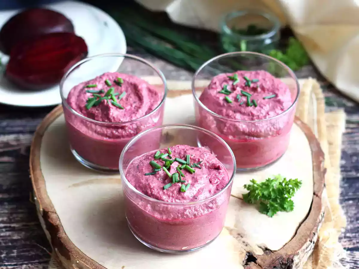 Crema alle barbabietole, l'antipasto monoporzione fresco e leggero - foto 3