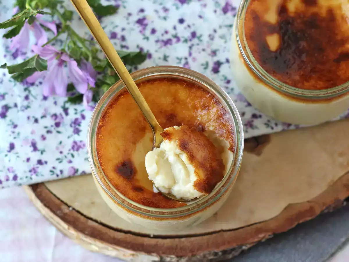 Crema alle uova in friggitrice ad aria: il dolce al cucchiaio che si prepara in pochi minuti! - foto 5