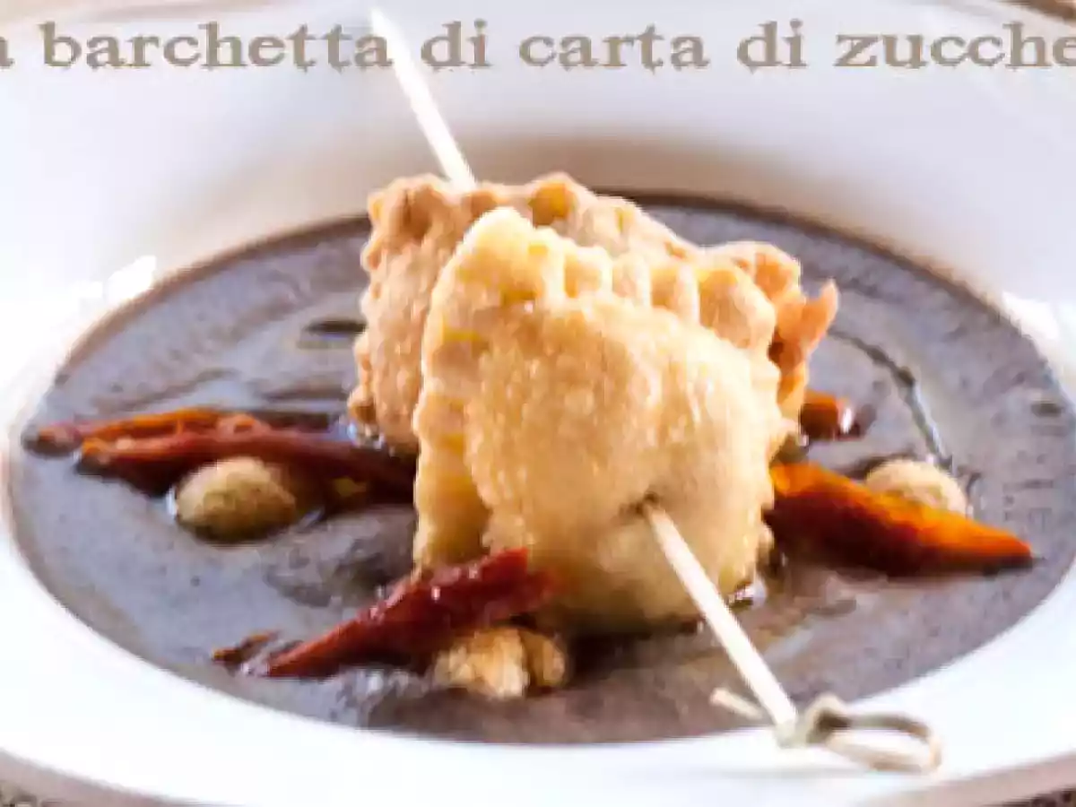 Crema di ceci neri, polpettine di melanzane e raviolo fritto al cefalo - foto 2