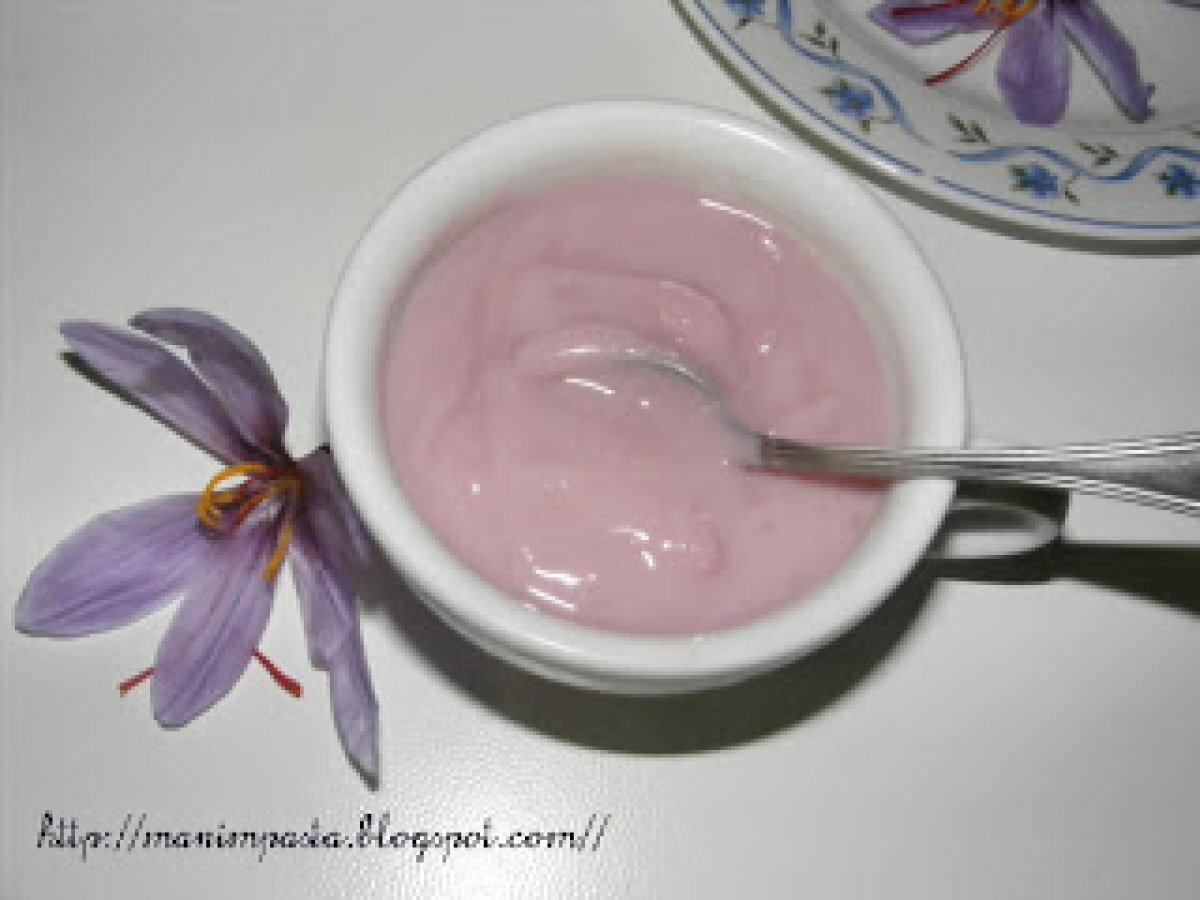Crema di latte e succo di melagrana