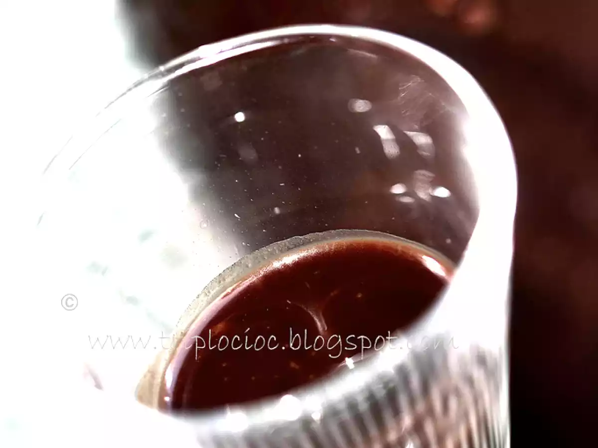 Crema di liquore al cioccolato fondente
