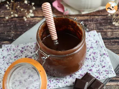 Crema di nocciole e cioccolato - Nutella fatta in casa