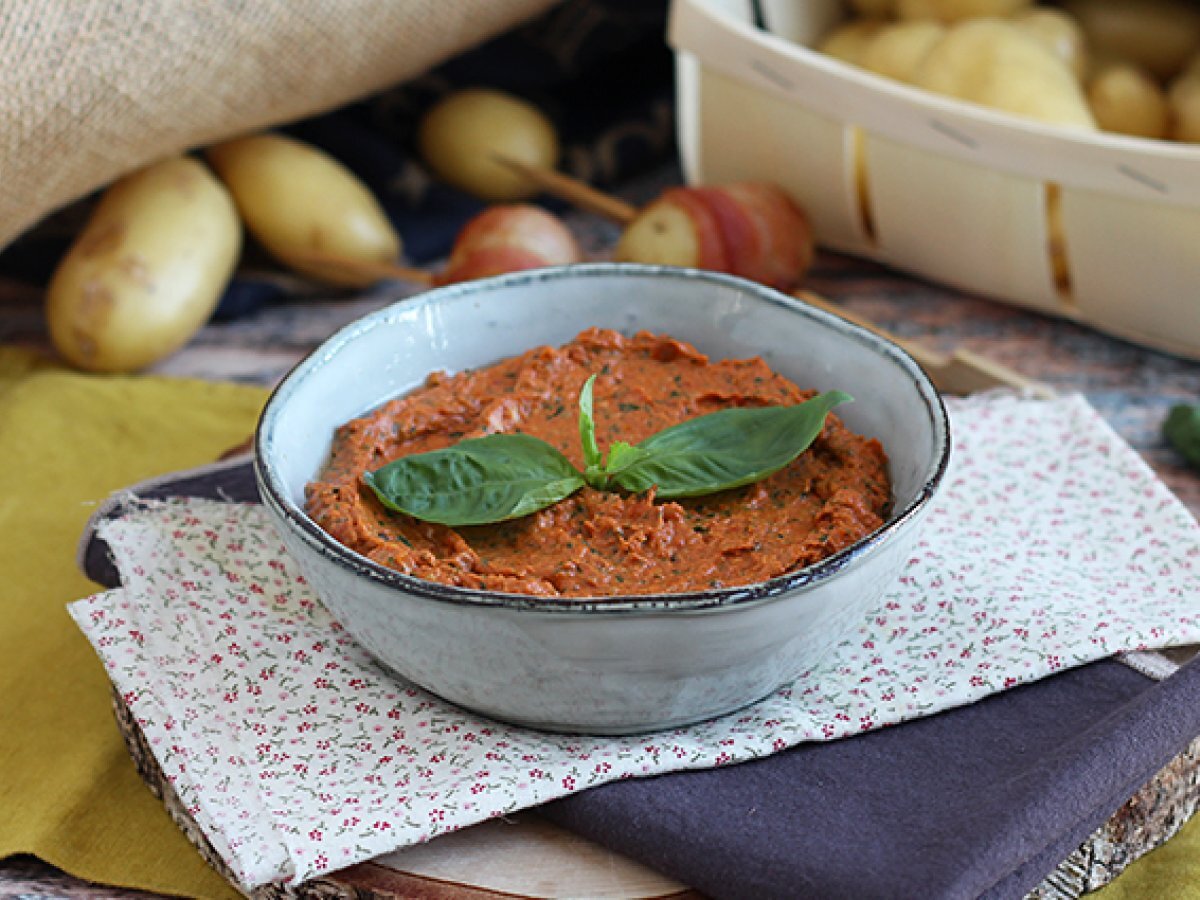 Crema di pomodori confit e basilico - Ricetta aperitivo - foto 3