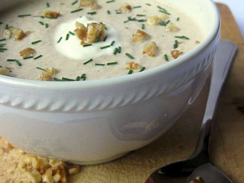 Crema fredda di cetrioli con yogurt e noci, foto 1
