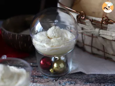 Crema Raffaello, il dolce al cucchiaio da favola in una pallina di Natale, foto 6