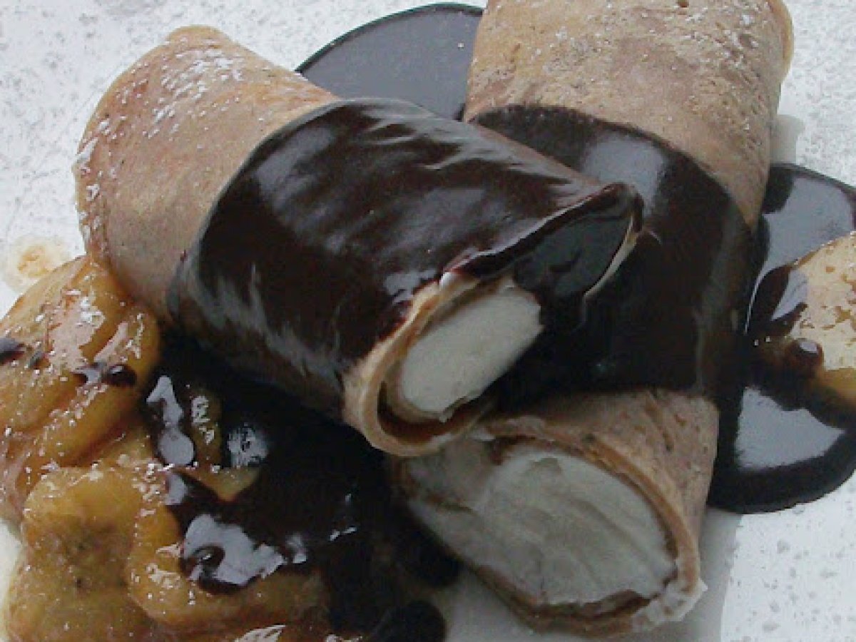 Crepes di castagne con salsa al cioccolato - foto 2