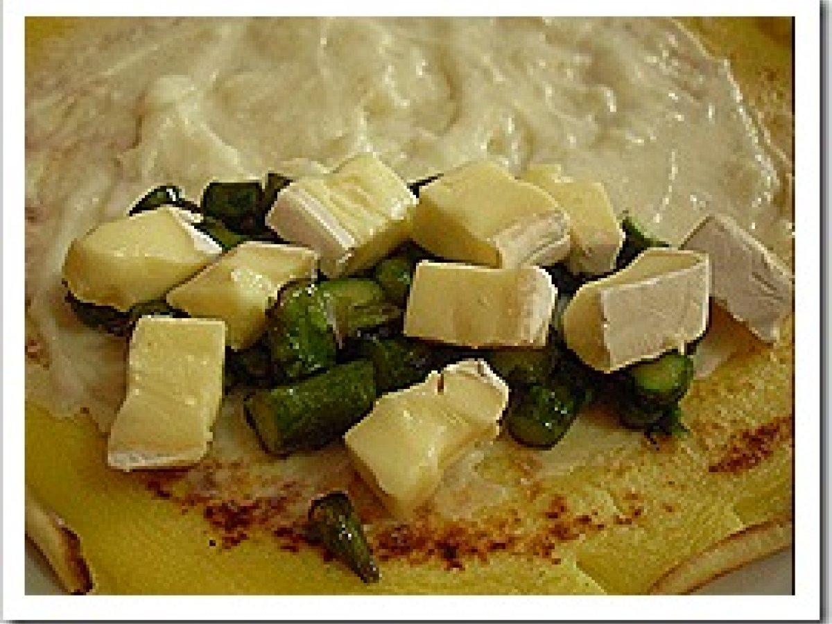 Crespelle con asparagi e brie - foto 7