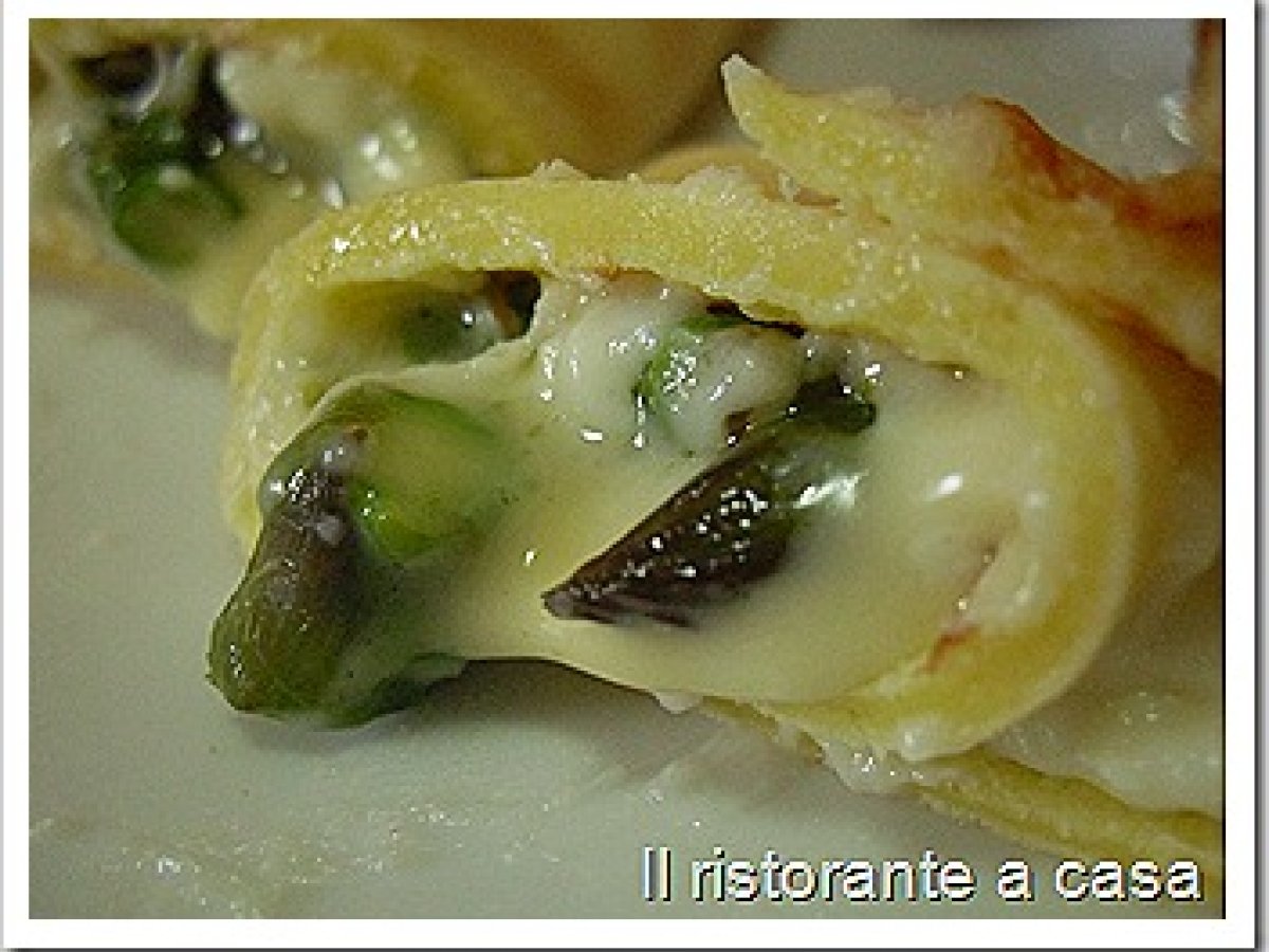 Crespelle con asparagi e brie - foto 15