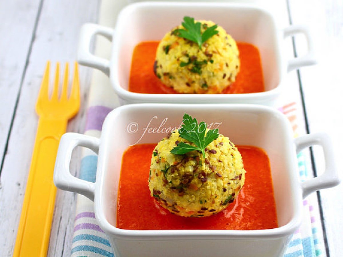 Crocchette di miglio con salsa di peperoni