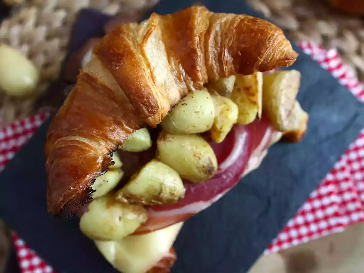 Croissant salato stile raclette - Idee Brunch - foto 4