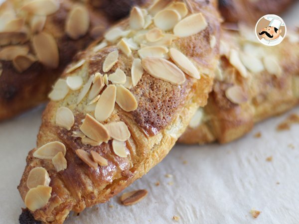 Croissants alle mandorle Croissants alle mandorle