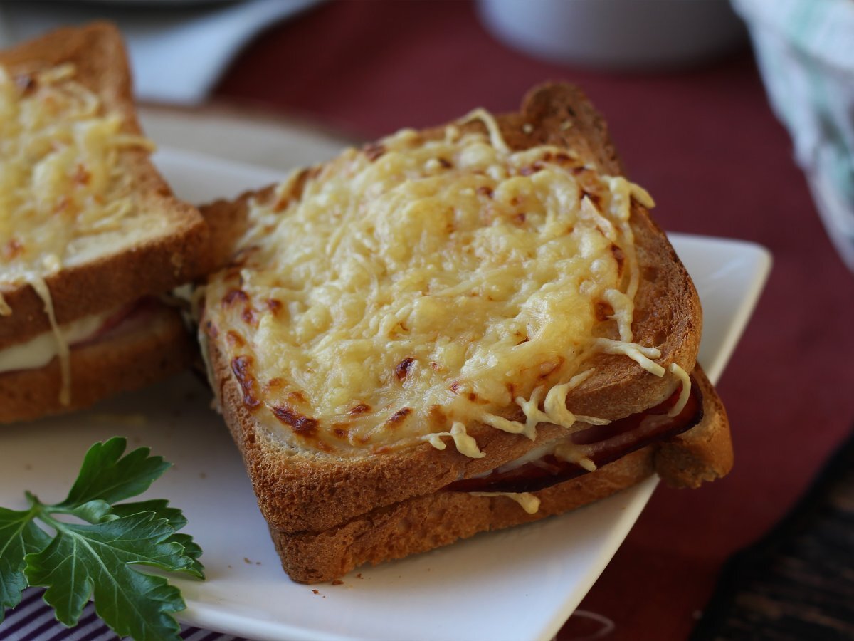 Croque monsieur in friggitrice ad aria: una ricetta velocissima, perfetta per cena! - foto 2