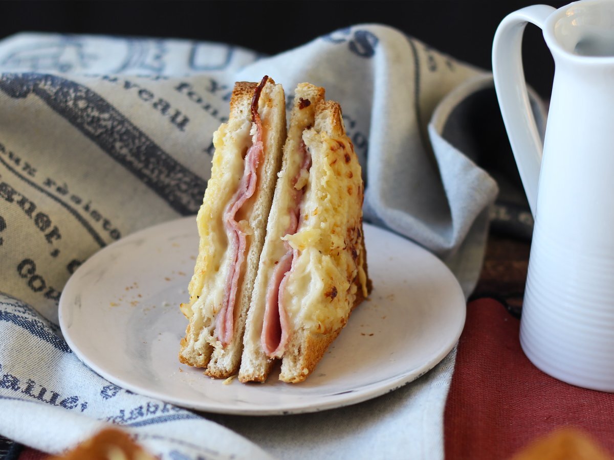 Croque monsieur in friggitrice ad aria: una ricetta velocissima, perfetta per cena! - foto 3