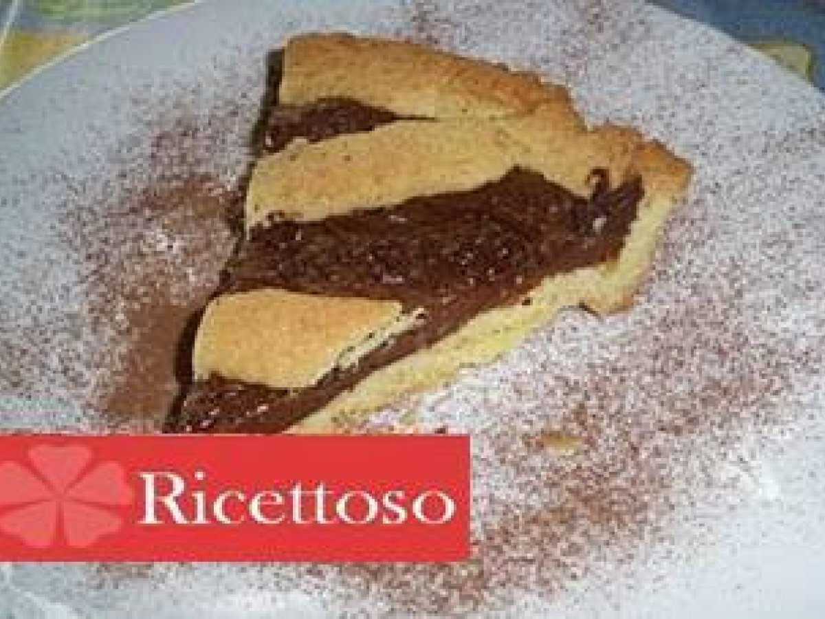 Crostata al cioccolato e crema di nocciola