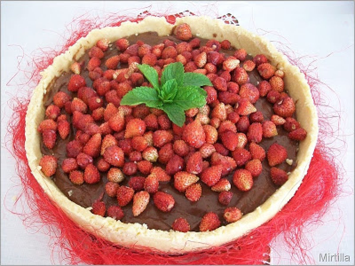 CROSTATA AL CIOCCOLATO E FRAGOLINE DI BOSCO - foto 3