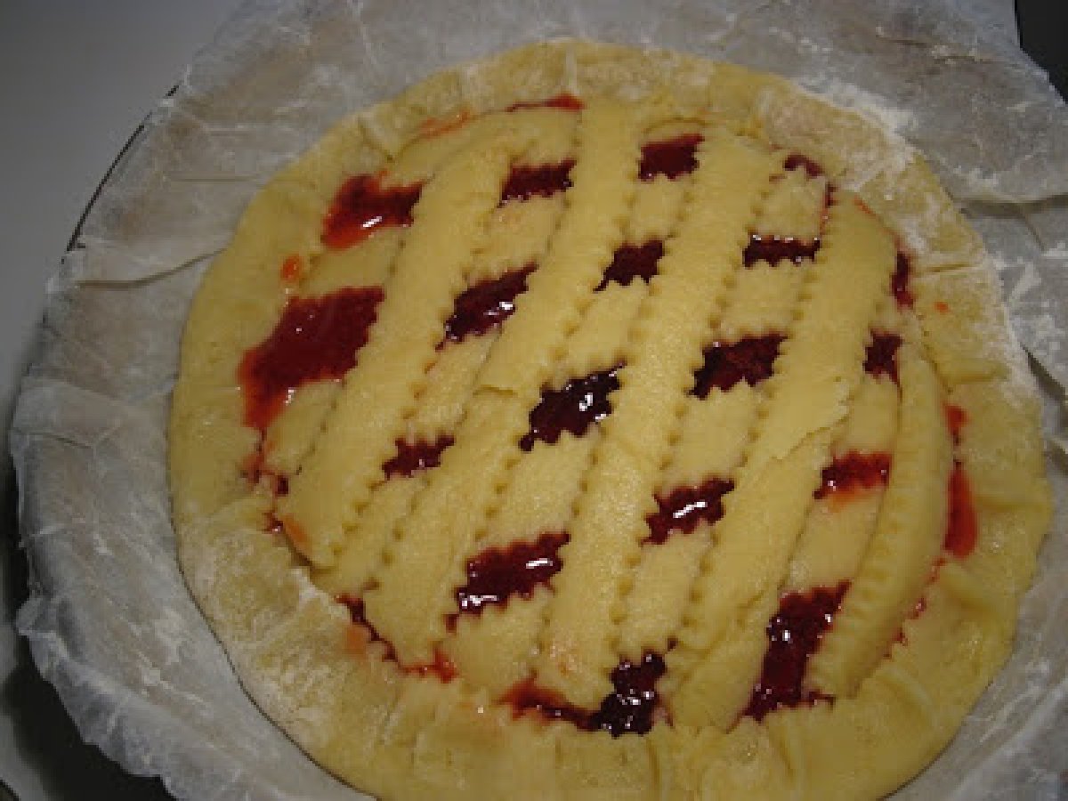 Crostata alla marmellata di fragole con frolla alla francese - foto 5