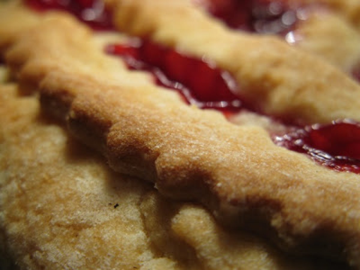 Crostata alla marmellata di fragole con frolla alla francese - foto 9