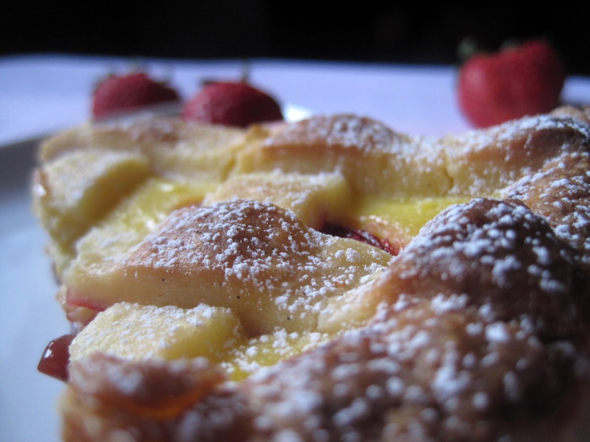 Crostata con confettura di fragole e crema pasticcera - foto 7