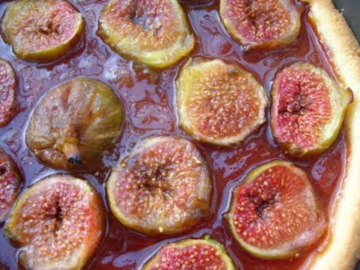 Crostata con fichi caramellati