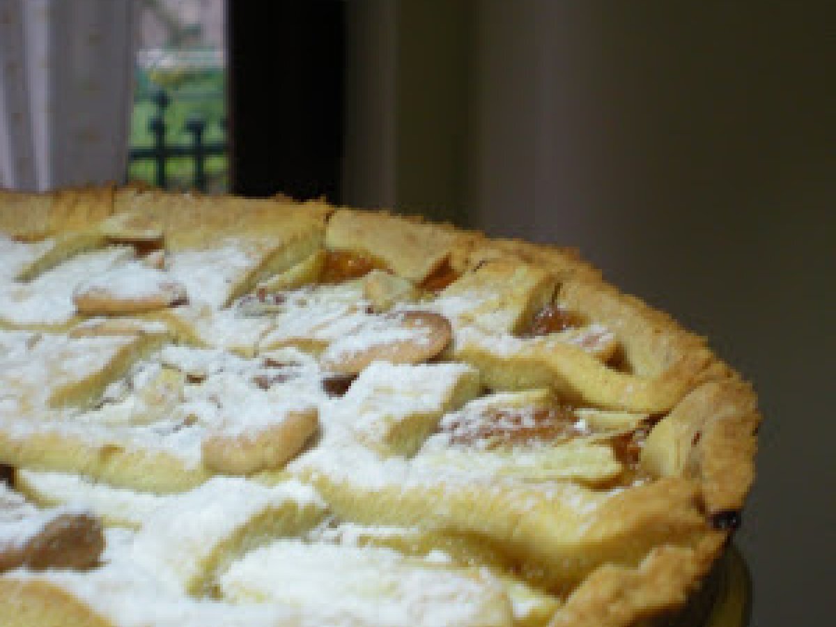 Crostata con Marmellata di Arance Amare, Mele e Mandorle