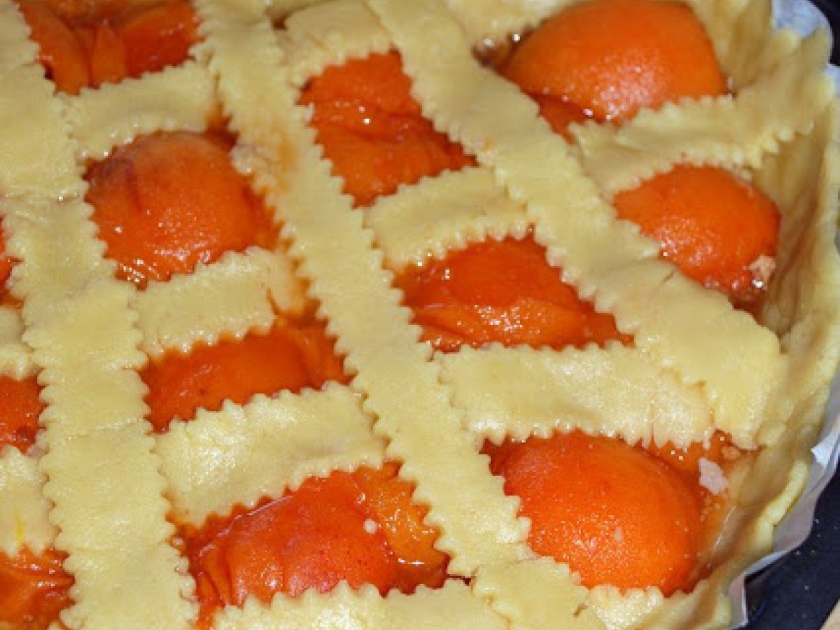 CROSTATA DI ALBICOCCHE AL PASSITO per riflettere. - foto 3