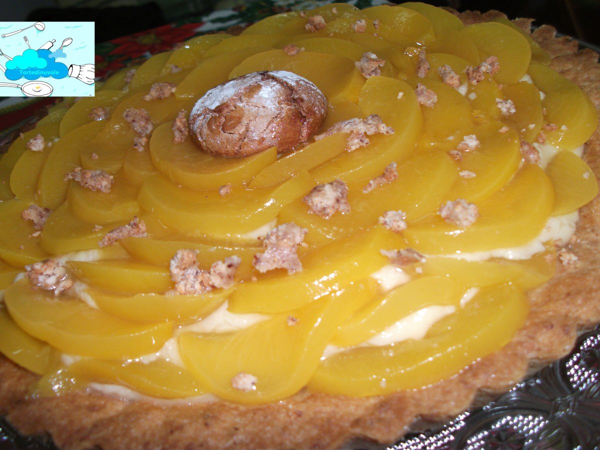 Crostata di amaretti con crema al marsala e pesche sciroppate - foto 2