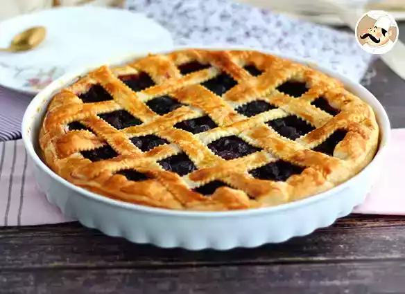 Crostata di ciliegie con pasta sfoglia