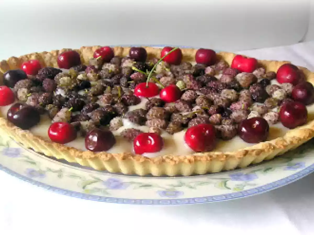 Crostata di gelso more e crema al limoncello