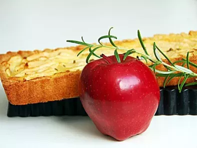 Crostata di mele al rosmarino (knam)