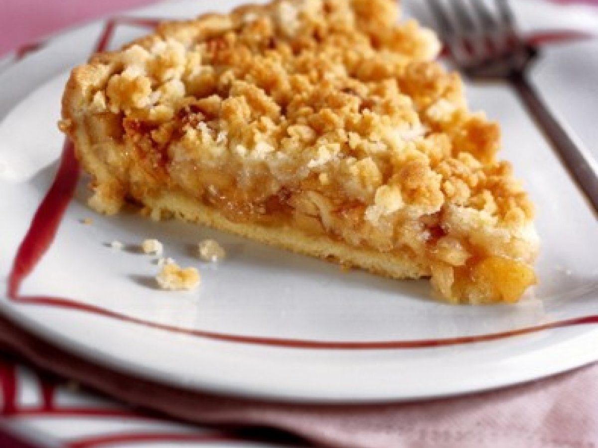 Crostata di mele alla cannella con le briciole