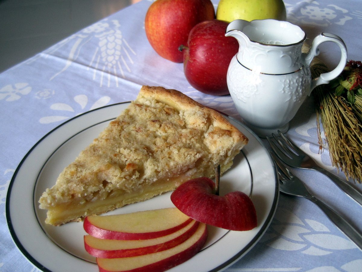 Crostata di mele con crumble di mandorle - foto 4