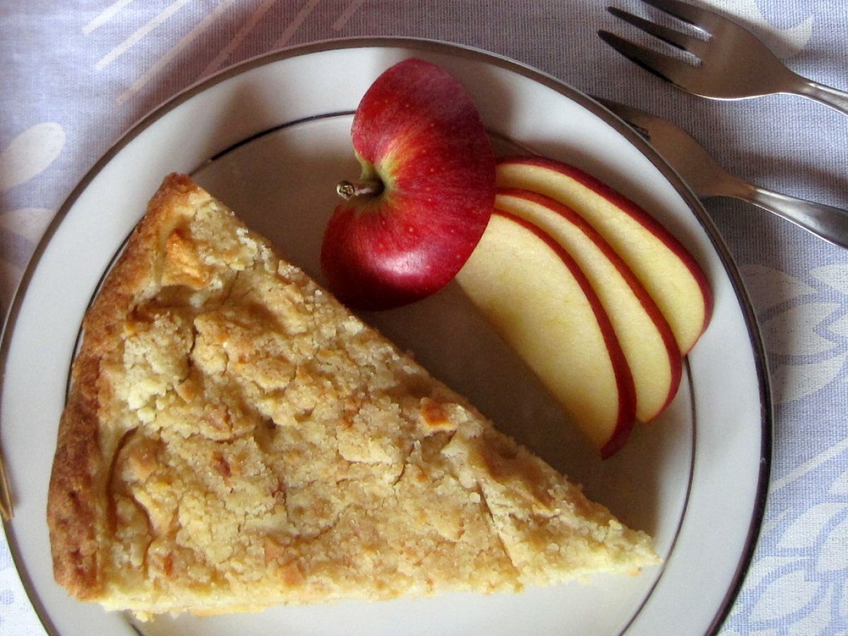 Crostata di mele con crumble di mandorle - foto 9