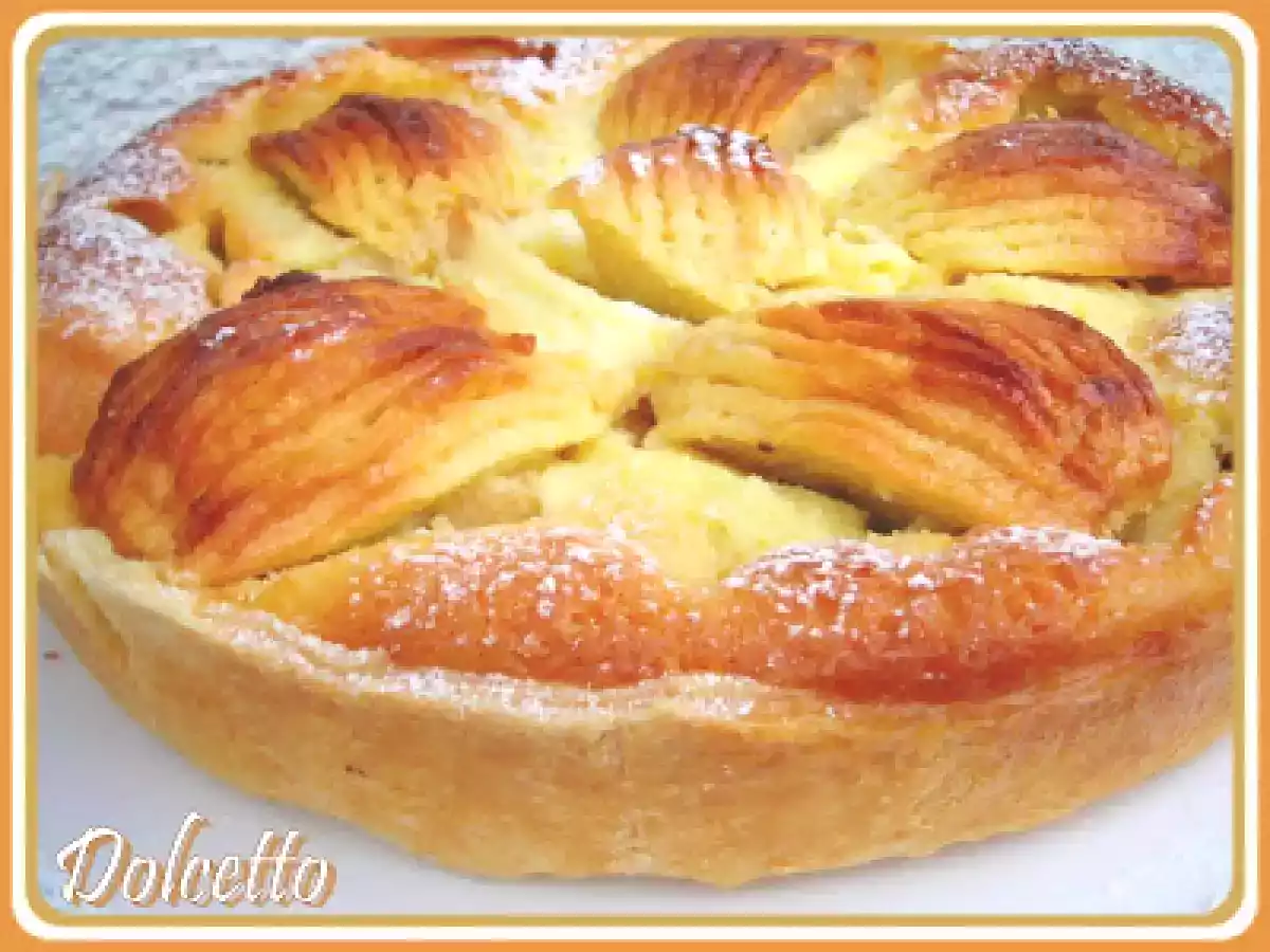 CROSTATA DI MELE E PANNA ACIDA