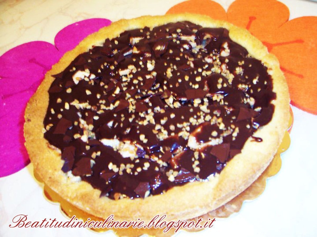 Crostata di pere e formaggio con cioccolato