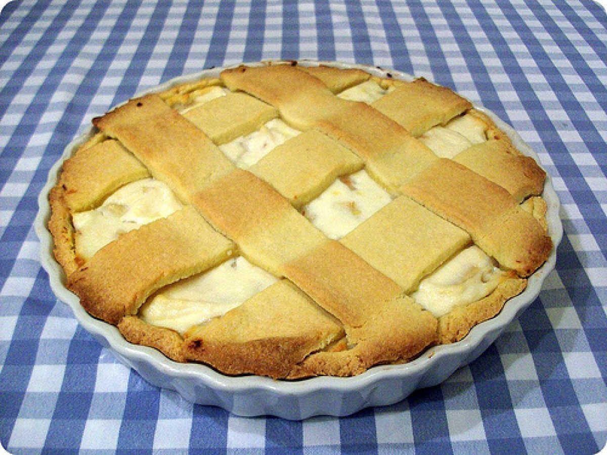 Crostata di ricotta e pere al profumo di limone