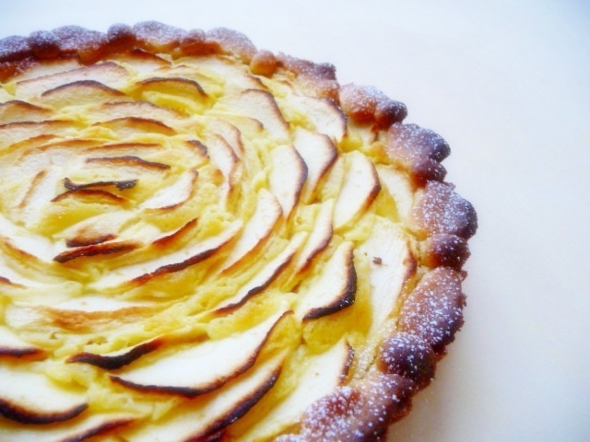 Crostata mele e mandorle
