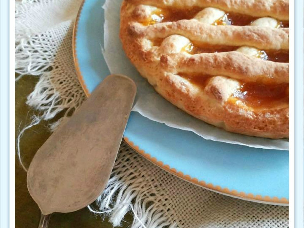 Crostata morbida con frolla alla ricotta e confettura