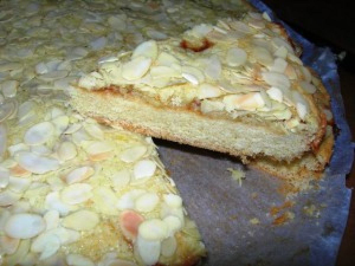 Crostata morbida di mandorle