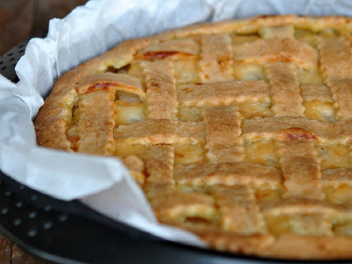 Crostata ricotta, pere e mandorle