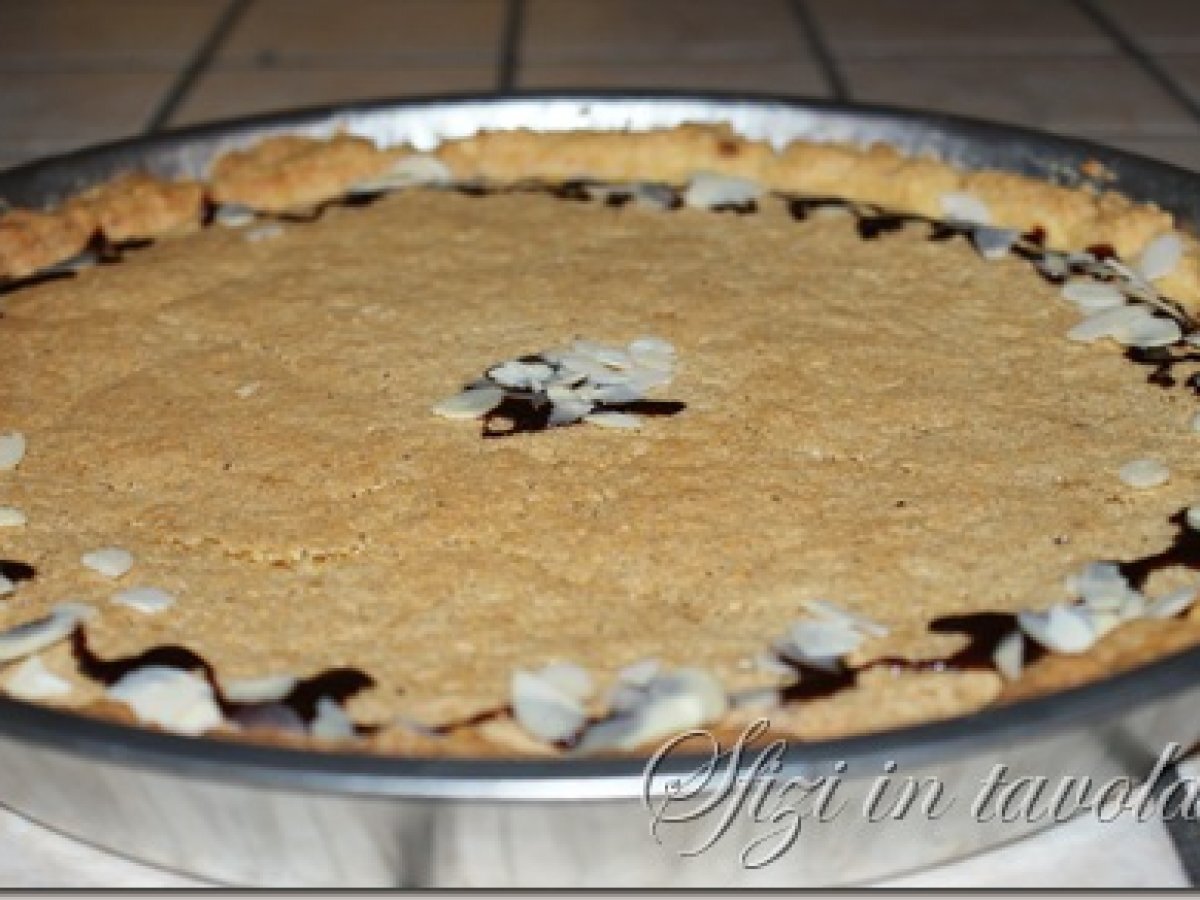 Crostata rustica alle mandorle e nocciole