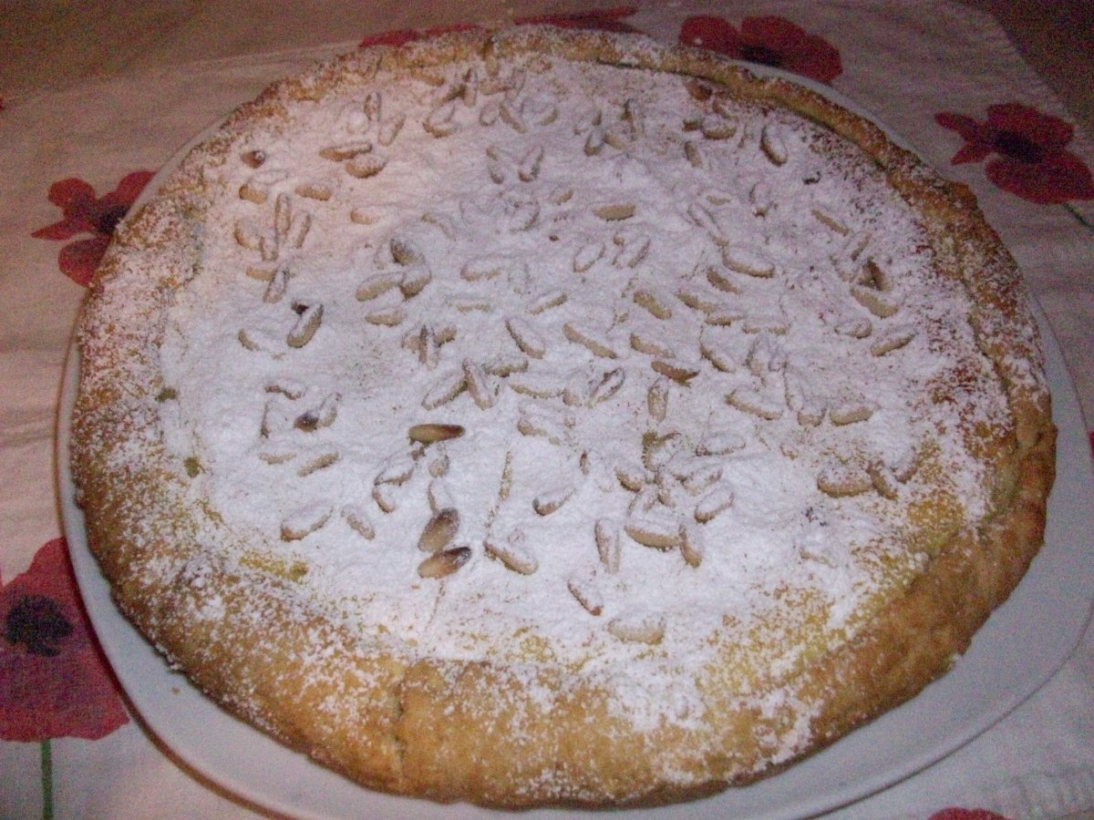 Crostata semolino e pinoli