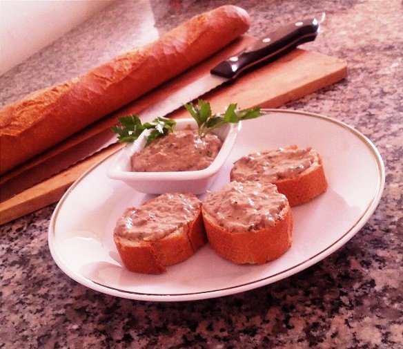 Crostini con crema ai porcini Ricetta Petitchef