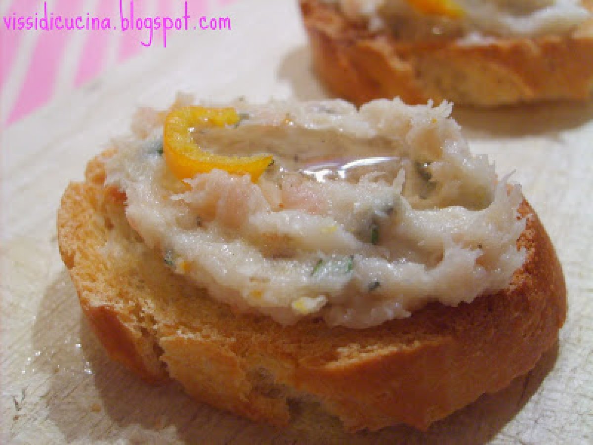 Crostini con crema di lardo